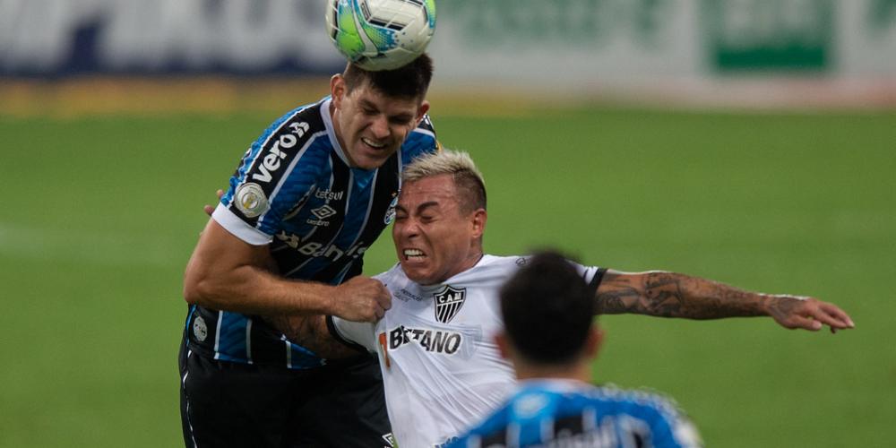 El chileno Vargas fue expulsado y no podrá jugar en Atlético Mineiro.